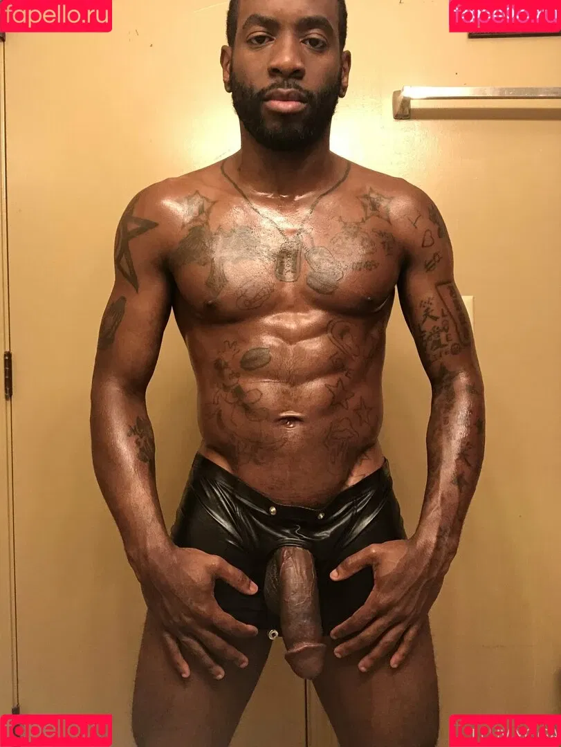 siryoga Onlyfans Photo Gallery 