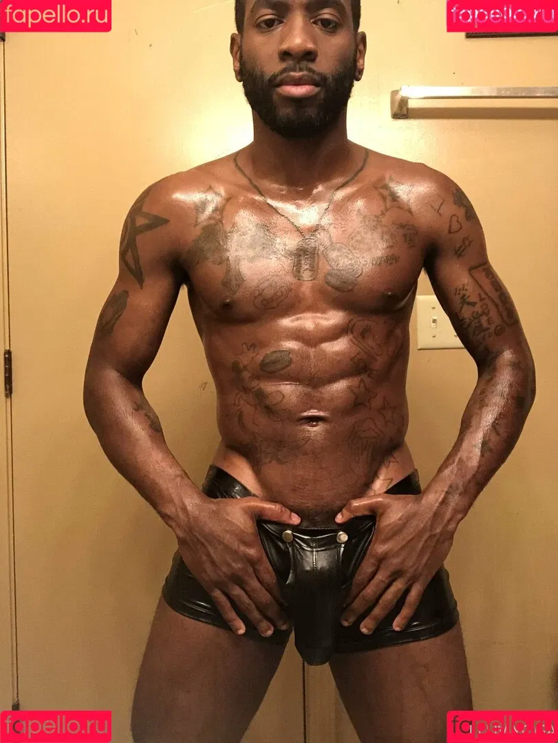 siryoga Onlyfans Photo Gallery 