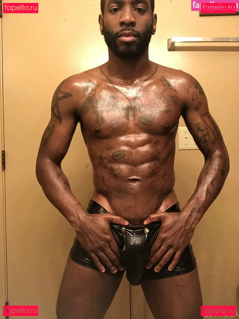 siryoga Onlyfans Photo Gallery 