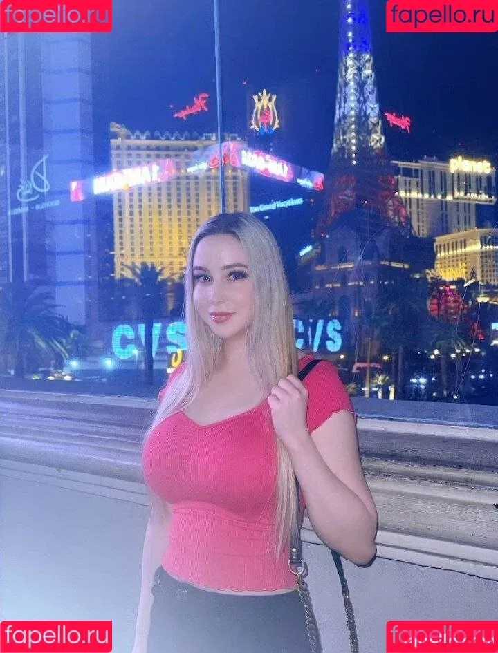 Izzy G Onlyfans Photo Gallery 