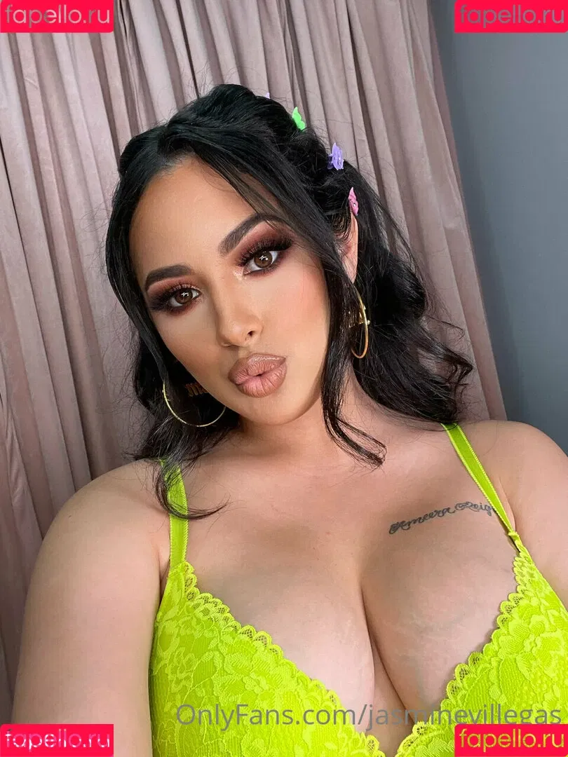 Jasmine Villegas Onlyfans Photo Gallery 