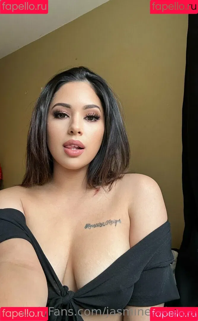 Jasmine Villegas Onlyfans Photo Gallery 