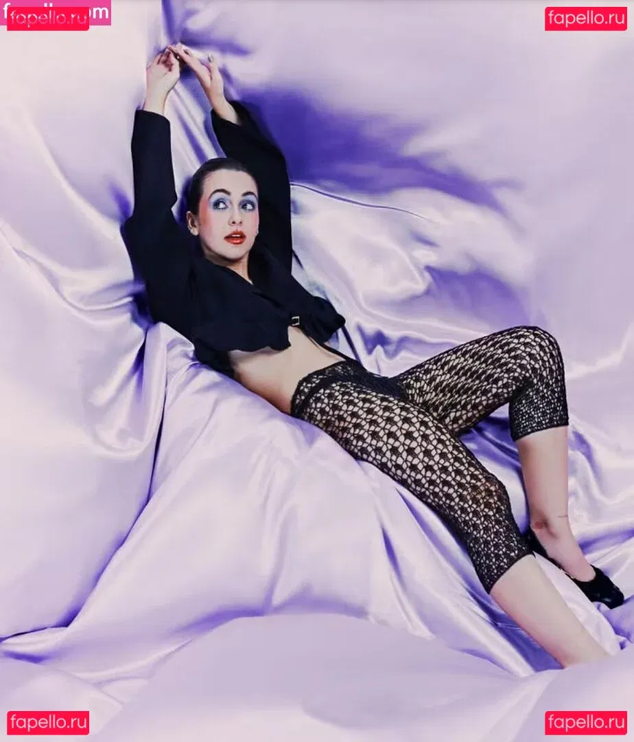 Klara Castanho Onlyfans Photo Gallery 