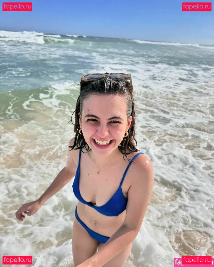 Klara Castanho Onlyfans Photo Gallery 