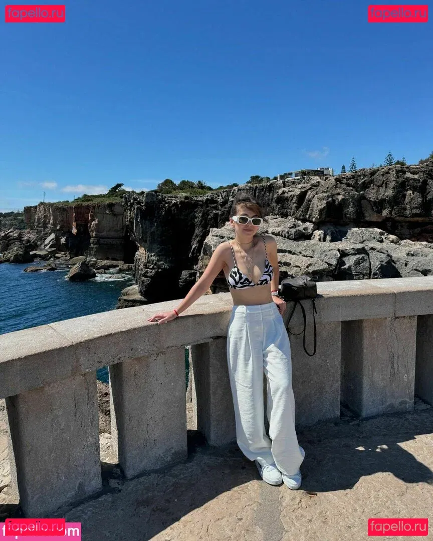 Klara Castanho Onlyfans Photo Gallery 