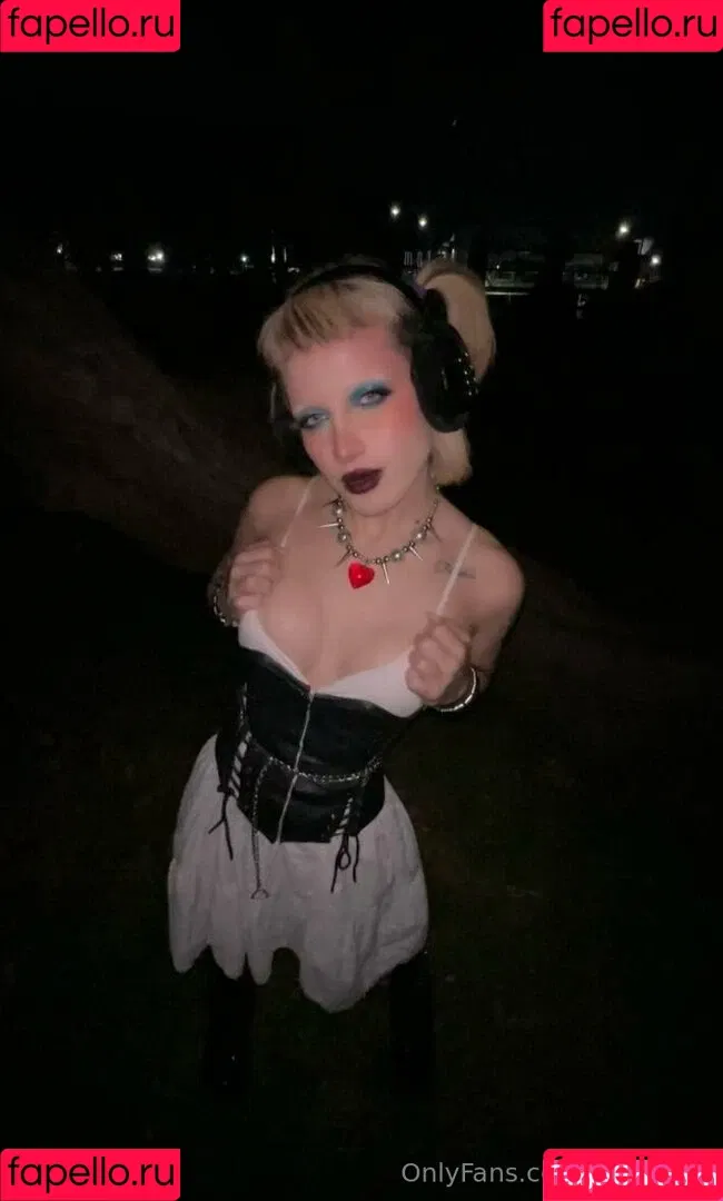 nikkita.ts Onlyfans Photo Gallery 
