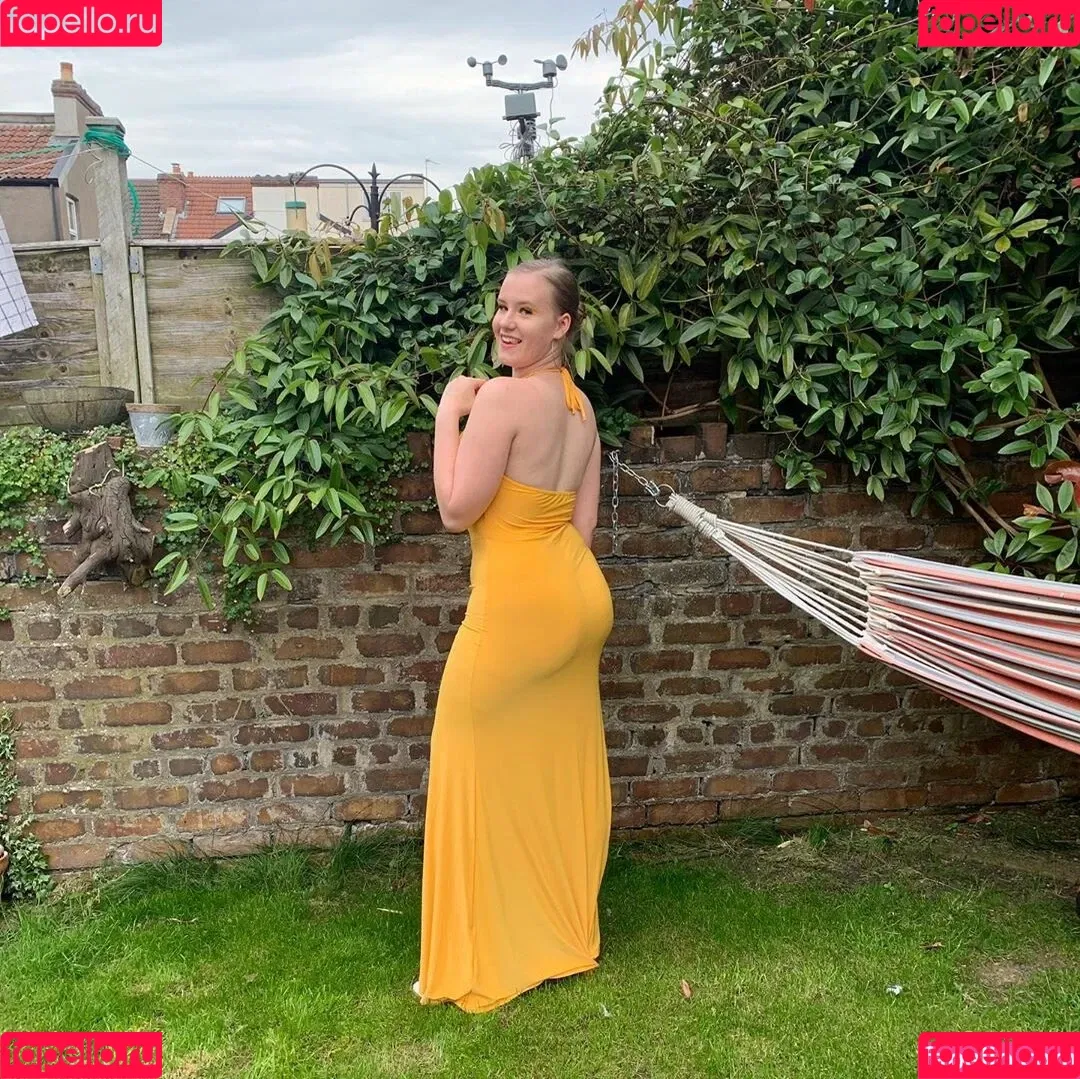 Ellie Onlyfans Photo Gallery 