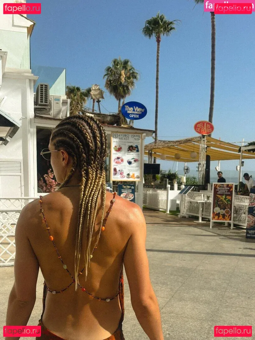 Ellie Onlyfans Photo Gallery 