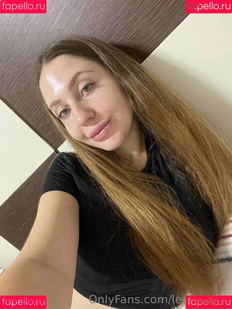 leeloo_lee Onlyfans Photo Gallery 