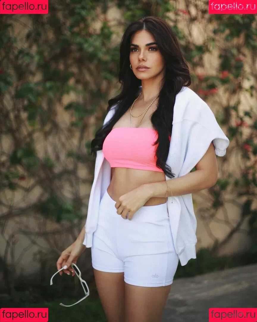 Livia Brito Onlyfans Photo Gallery 