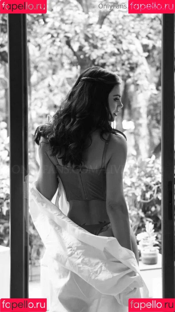Livia Brito Onlyfans Photo Gallery 