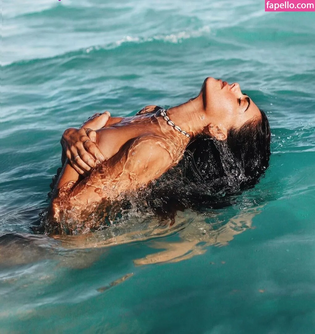 Livia Brito Onlyfans Photo Gallery 