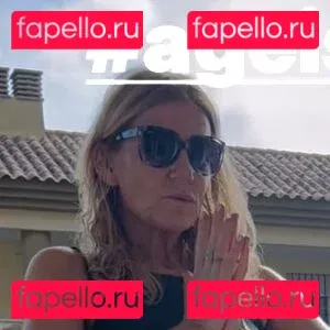 Michelle Collins Onlyfans Photo Gallery 