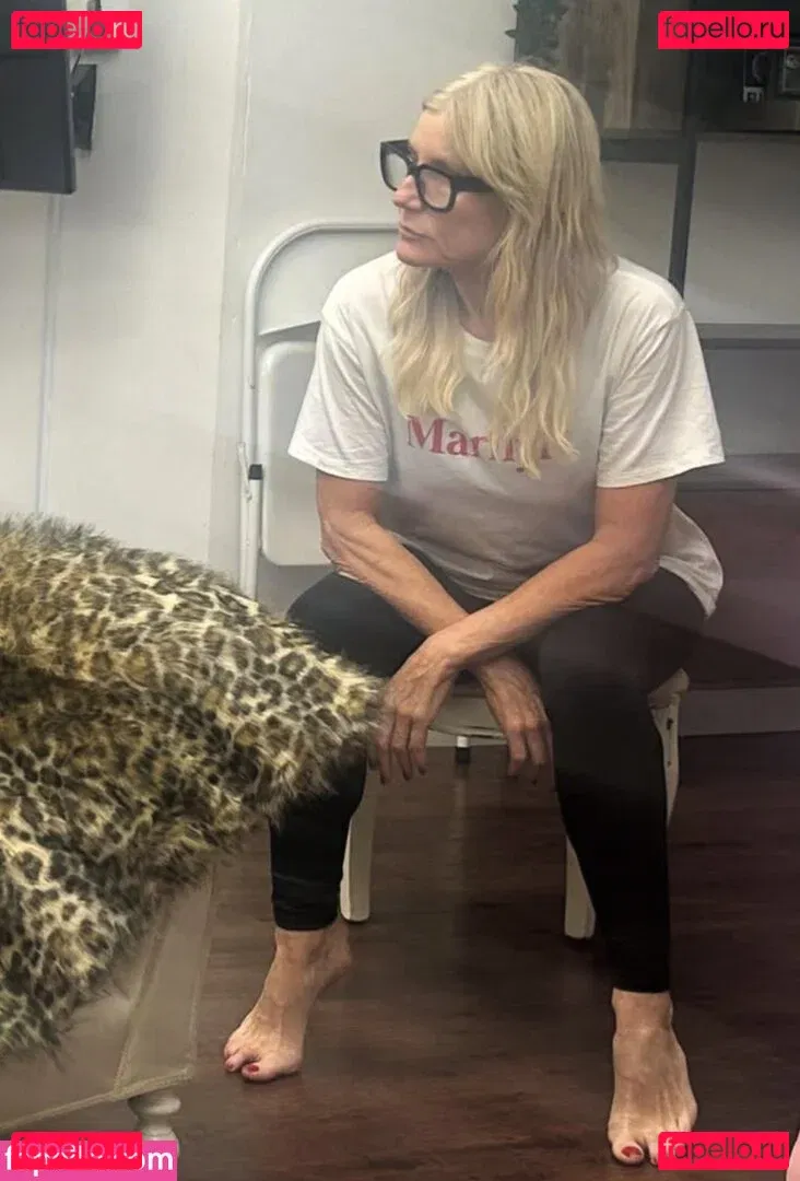 Michelle Collins Onlyfans Photo Gallery 