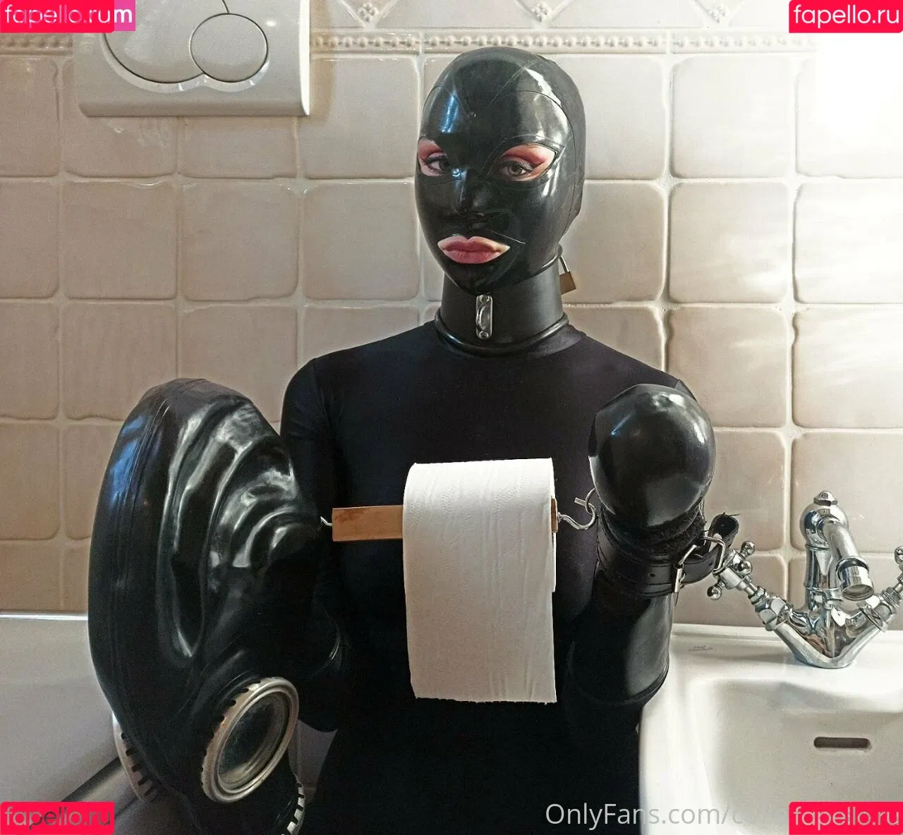 collaredfeline Onlyfans Photo Gallery 