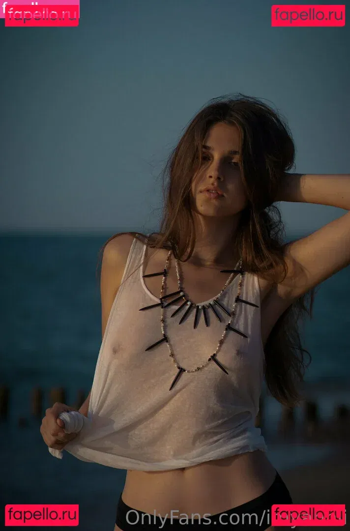 imyannli Onlyfans Photo Gallery 