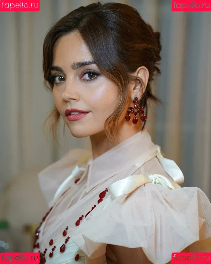 Jenna Coleman Onlyfans Photo Gallery 