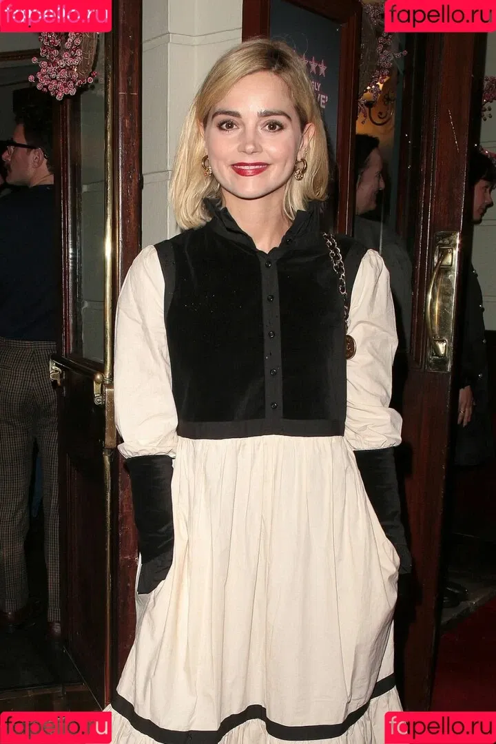 Jenna Coleman Onlyfans Photo Gallery 
