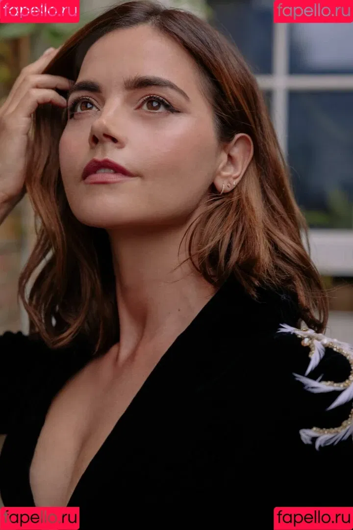 Jenna Coleman Onlyfans Photo Gallery 