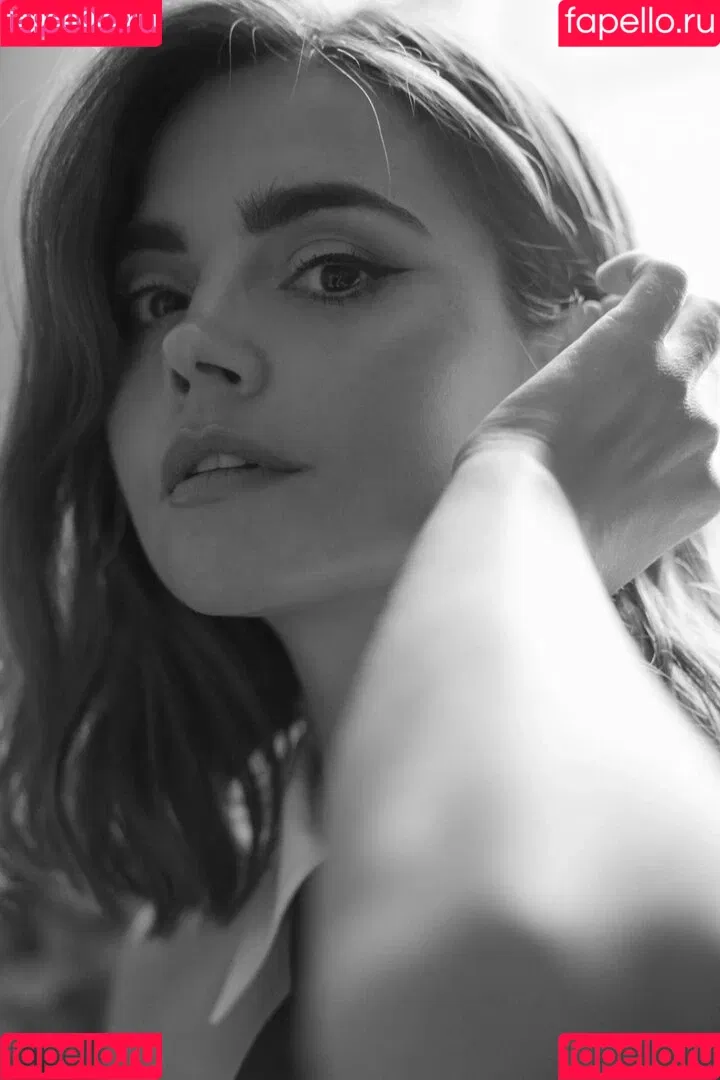 Jenna Coleman Onlyfans Photo Gallery 