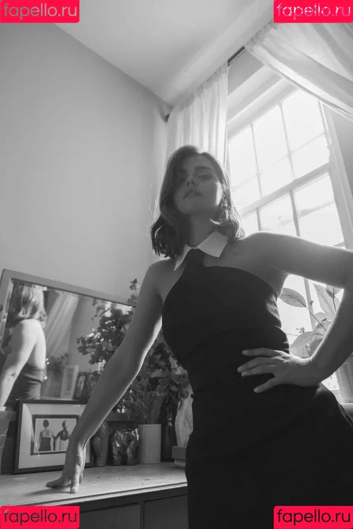 Jenna Coleman Onlyfans Photo Gallery 