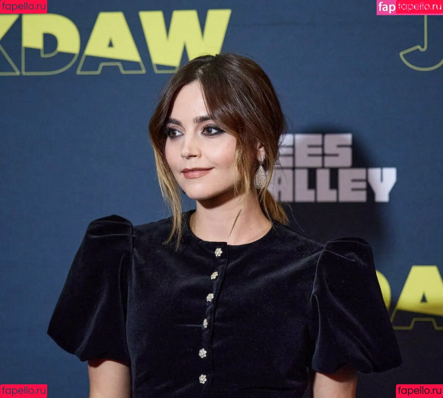 Jenna Coleman Onlyfans Photo Gallery 