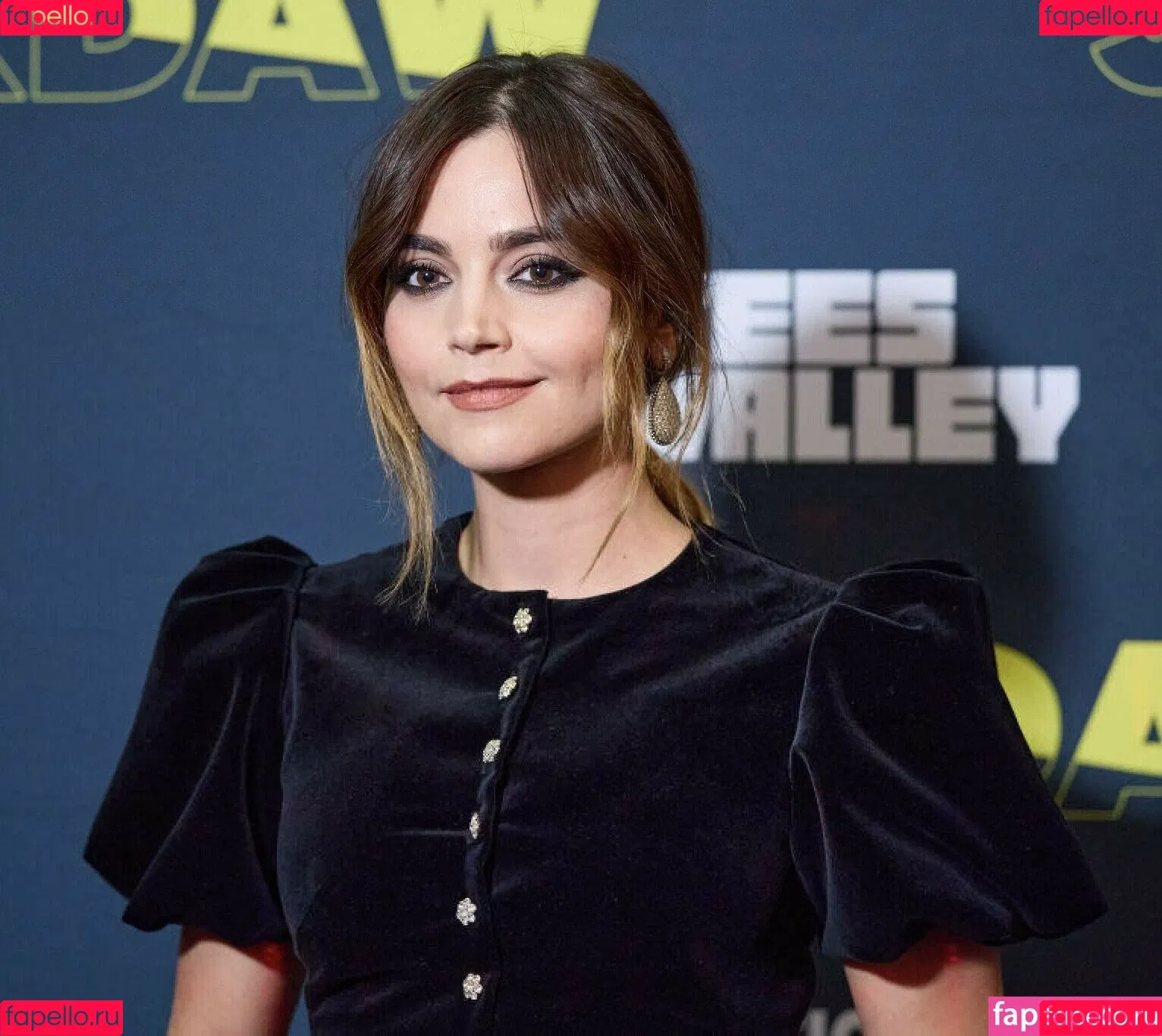 Jenna Coleman Onlyfans Photo Gallery 