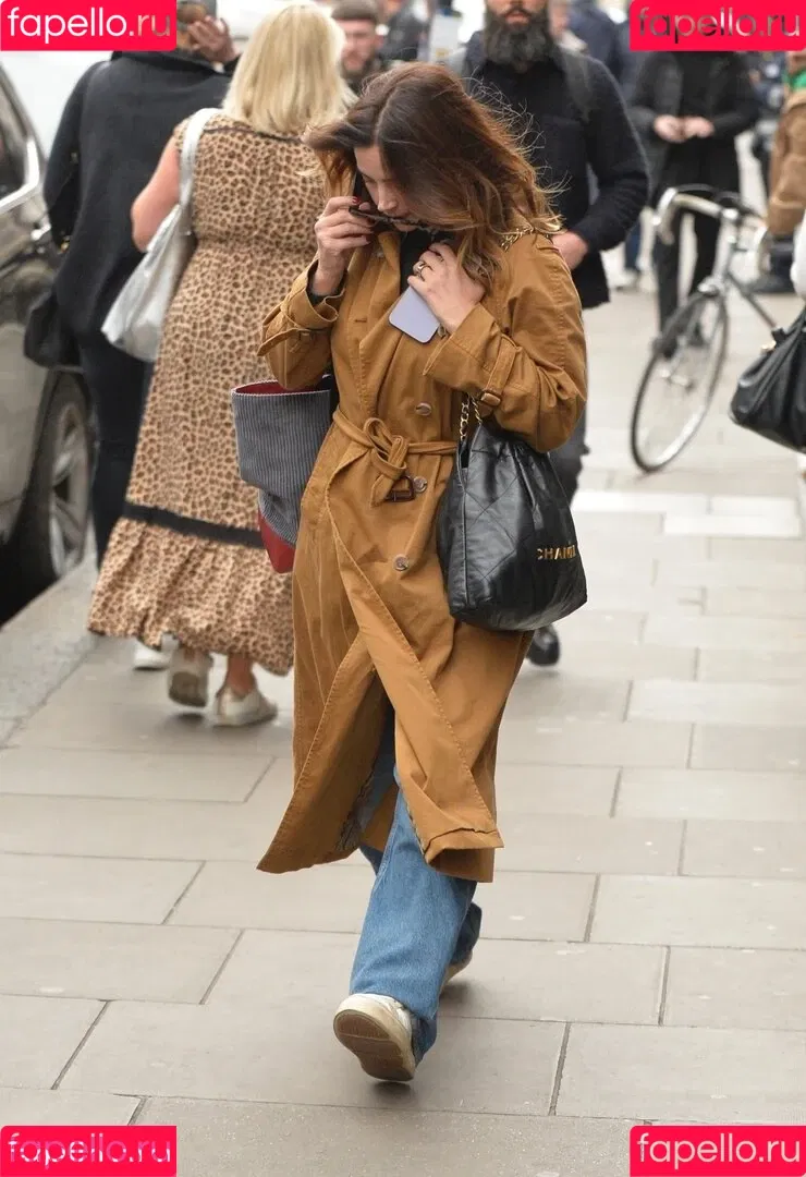Jenna Coleman Onlyfans Photo Gallery 