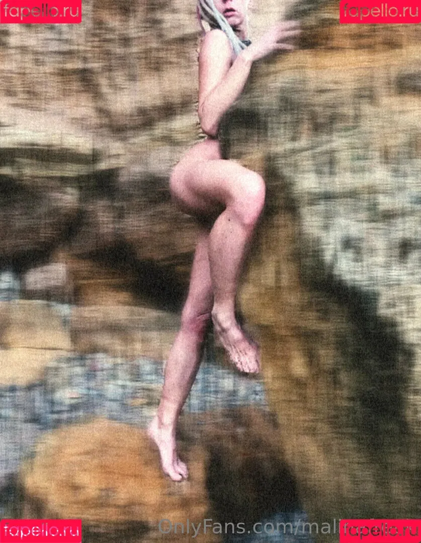 malinafreak Onlyfans Photo Gallery 