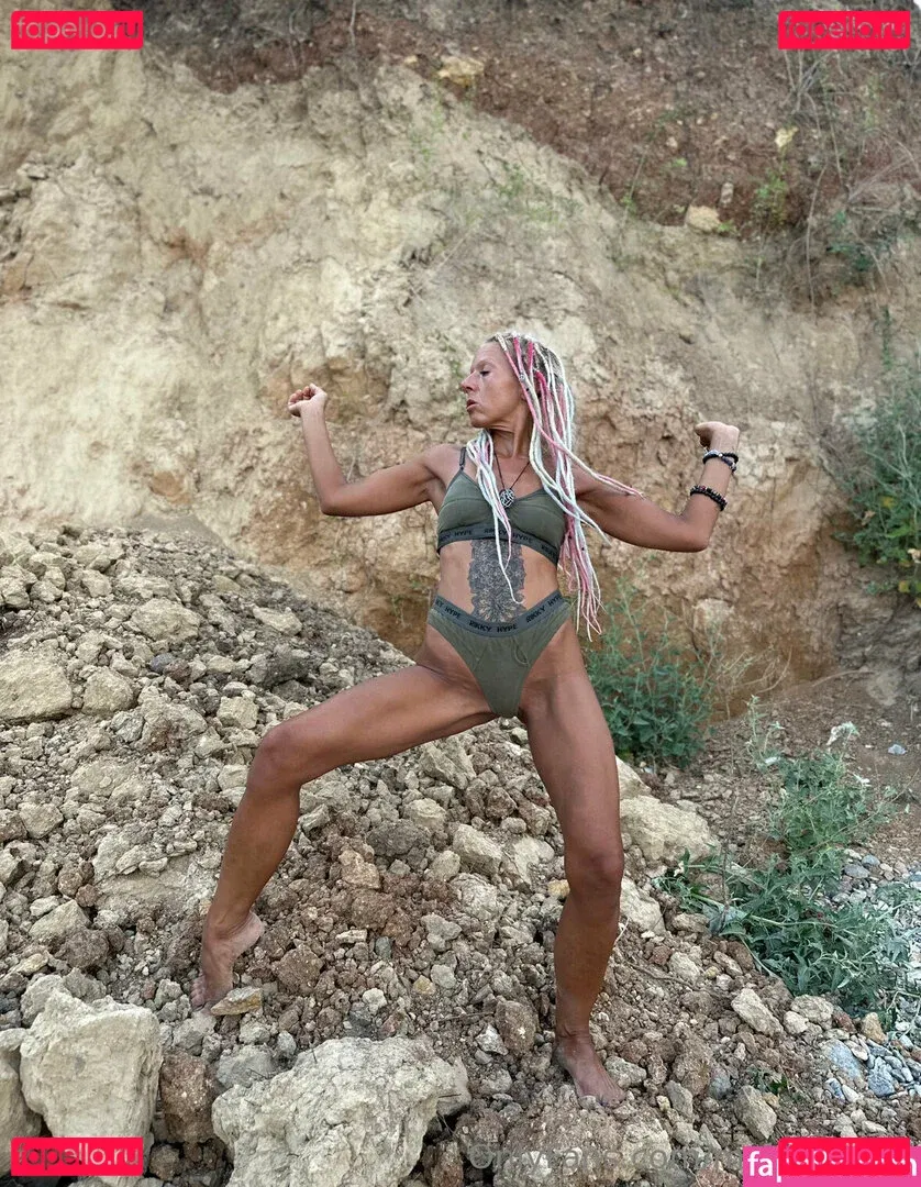 malinafreak Onlyfans Photo Gallery 