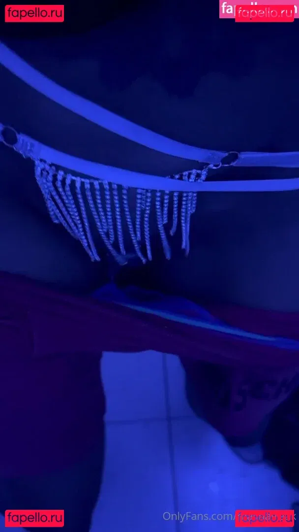 malinafreak Onlyfans Photo Gallery 