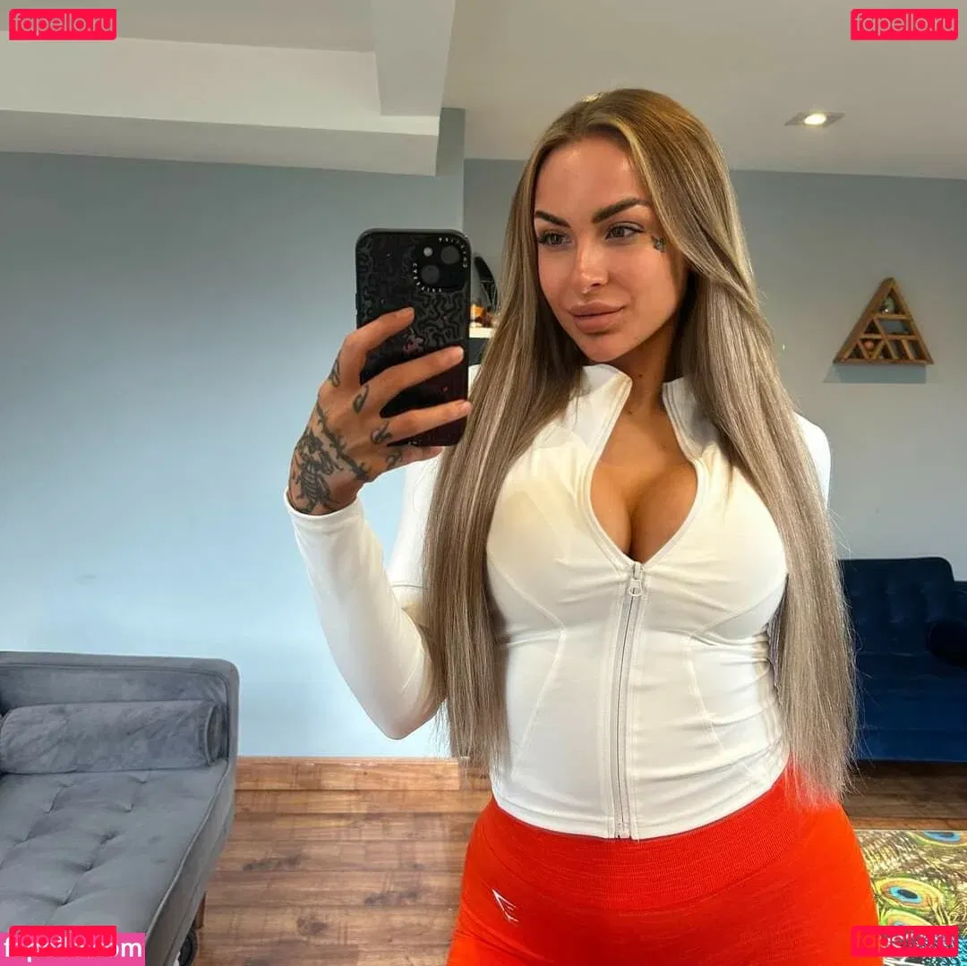 Nikita Reign Onlyfans Photo Gallery 