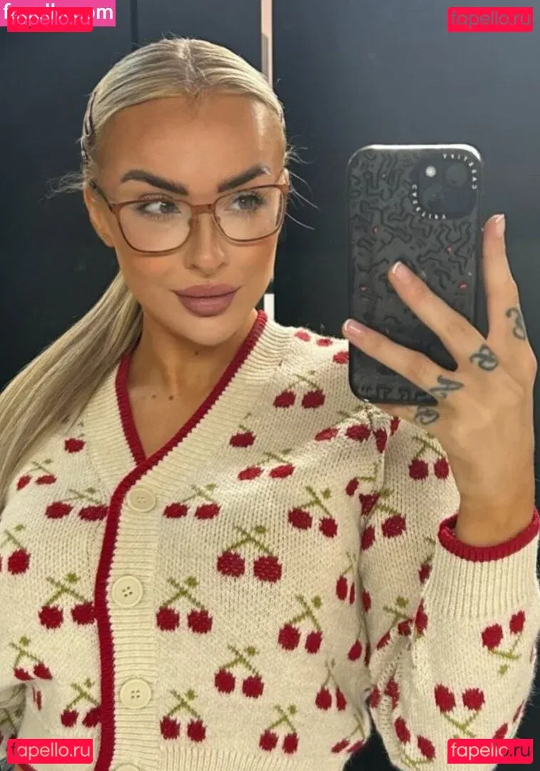 Nikita Reign Onlyfans Photo Gallery 