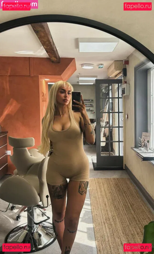 Nikita Reign Onlyfans Photo Gallery 