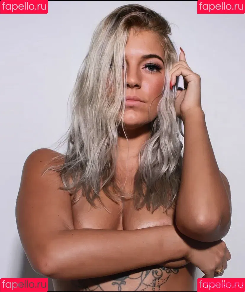 thattanninggirl Onlyfans Photo Gallery 