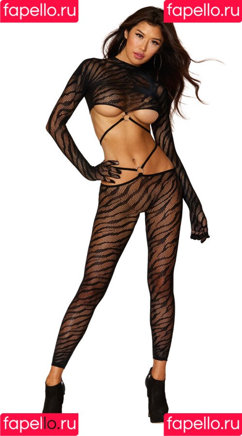 Jenn Lee Onlyfans Photo Gallery 