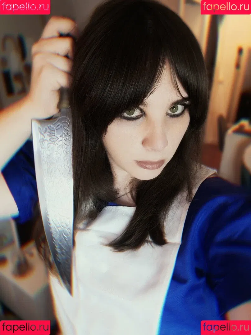 Alix Fembug Onlyfans Photo Gallery 