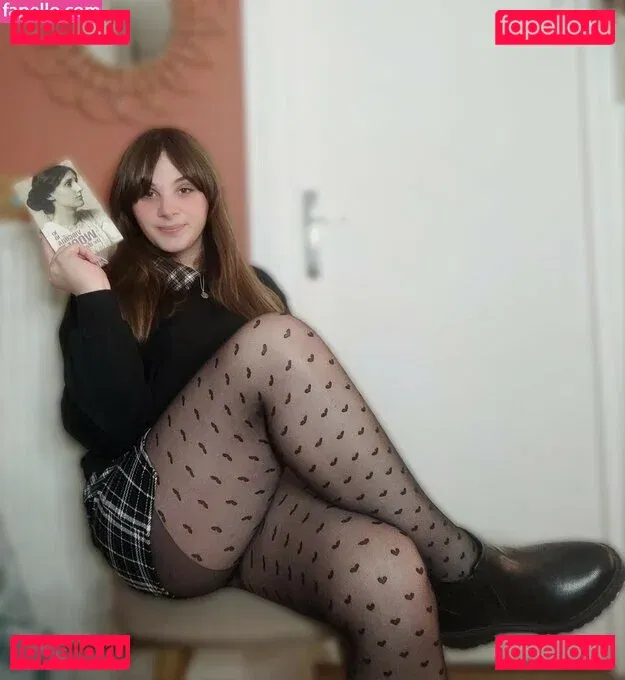 Alix Fembug Onlyfans Photo Gallery 