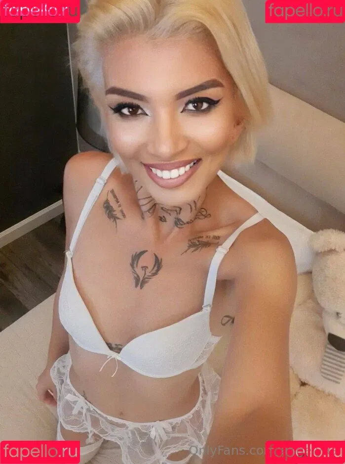 angelyaa Onlyfans Photo Gallery 
