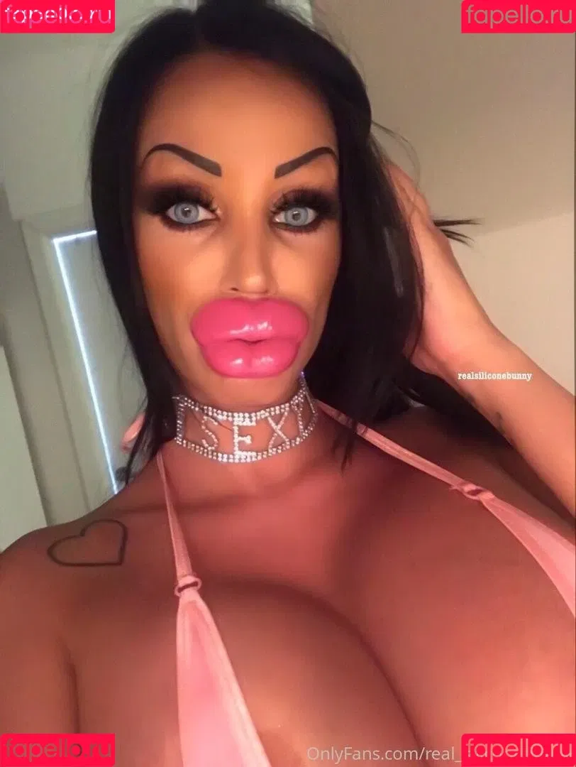 real_siliconebunny Onlyfans Photo Gallery 