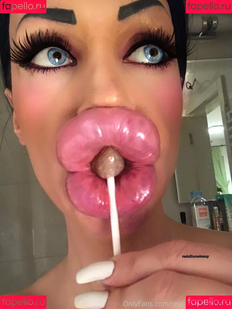 real_siliconebunny Onlyfans Photo Gallery 