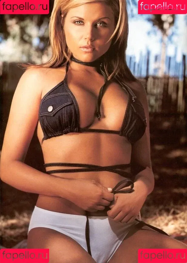 Tiffani Thiessen Onlyfans Photo Gallery 