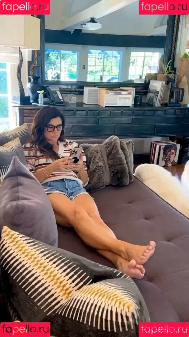 Tiffani Thiessen Onlyfans Photo Gallery 