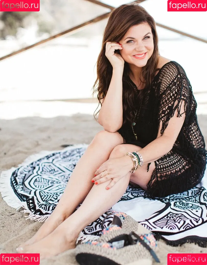 Tiffani Thiessen Onlyfans Photo Gallery 