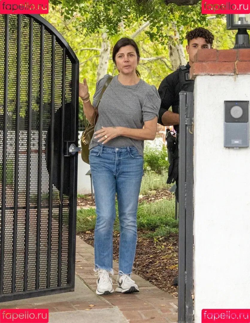 Tiffani Thiessen Onlyfans Photo Gallery 