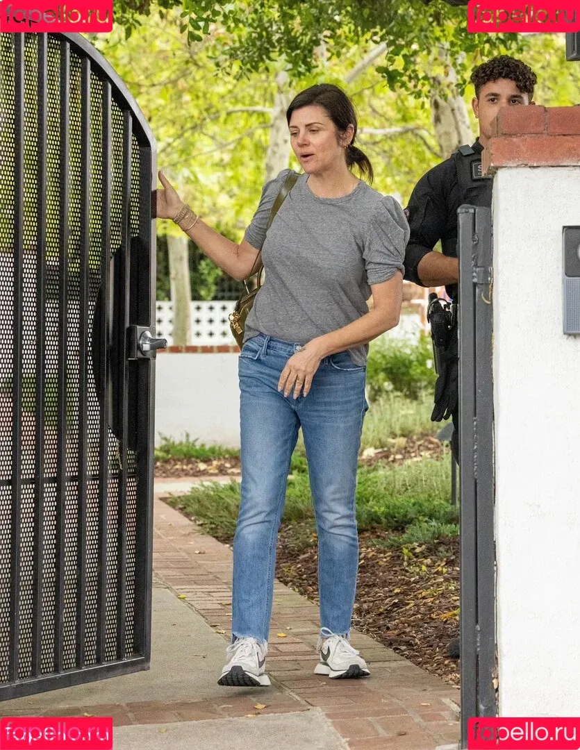 Tiffani Thiessen Onlyfans Photo Gallery 