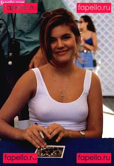 Tiffani Thiessen Onlyfans Photo Gallery 