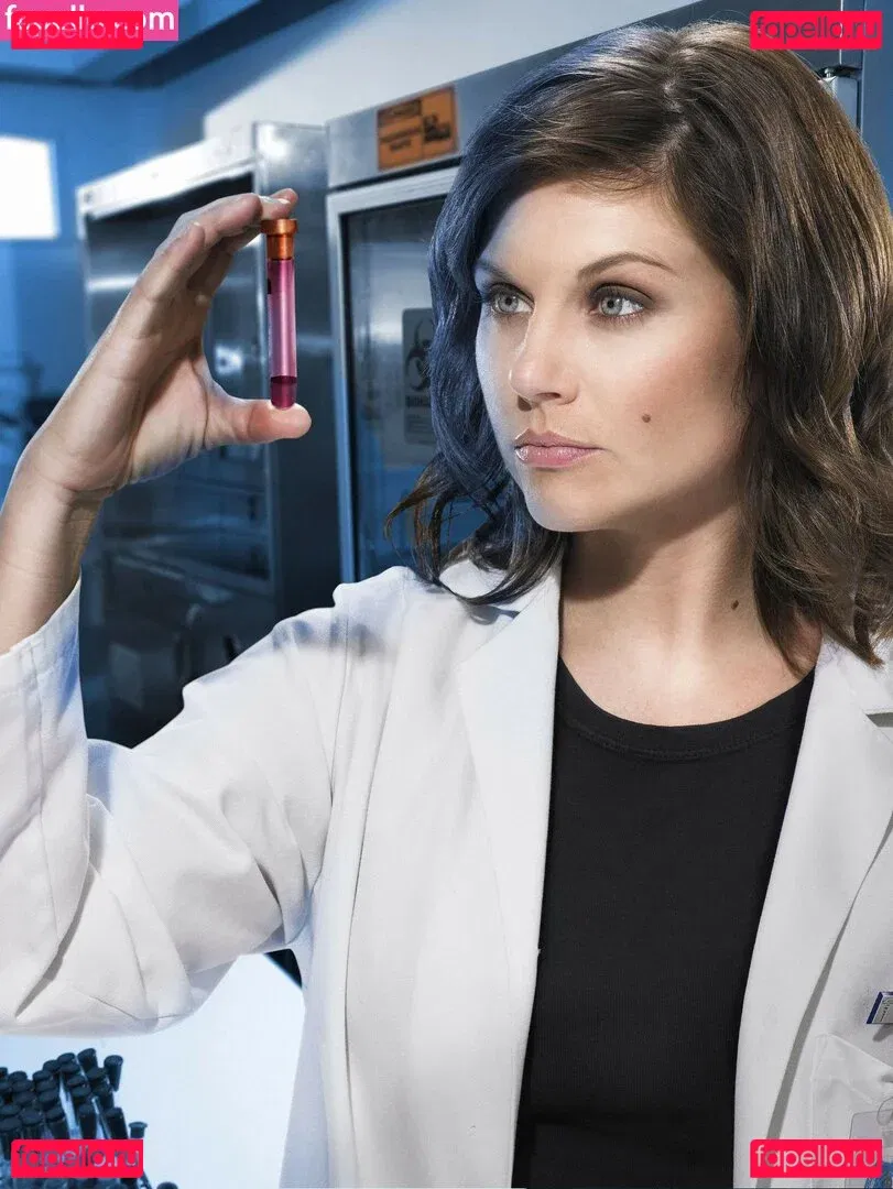 Tiffani Thiessen Onlyfans Photo Gallery 