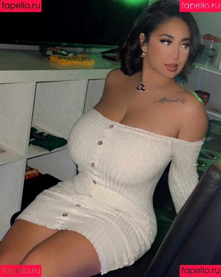 Taylor Loving Onlyfans Photo Gallery 
