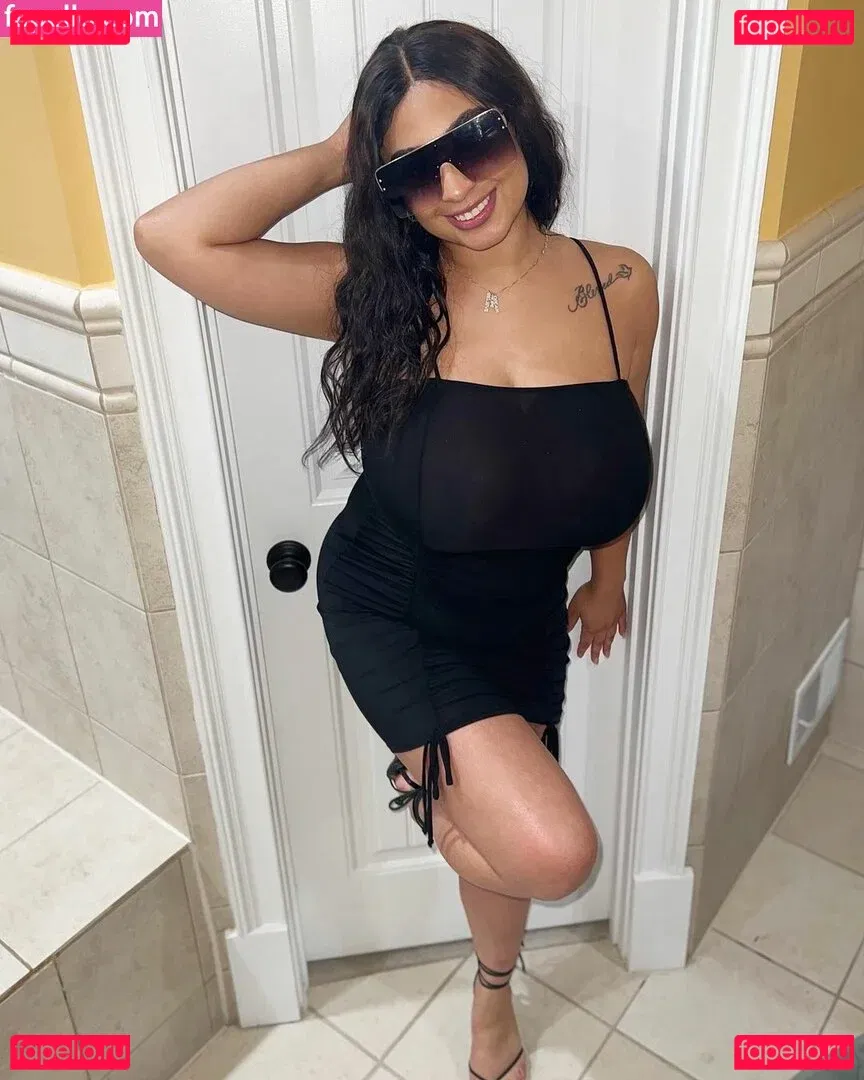 Taylor Loving Onlyfans Photo Gallery 